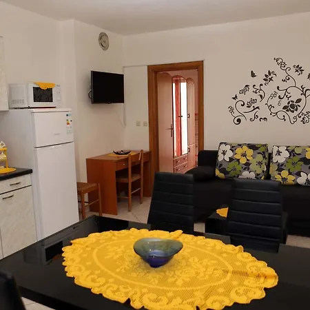 Zeljko 63 Apartment